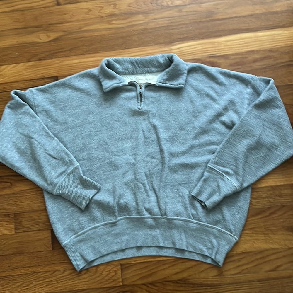 Imogene and willie grey zip sweat shirt